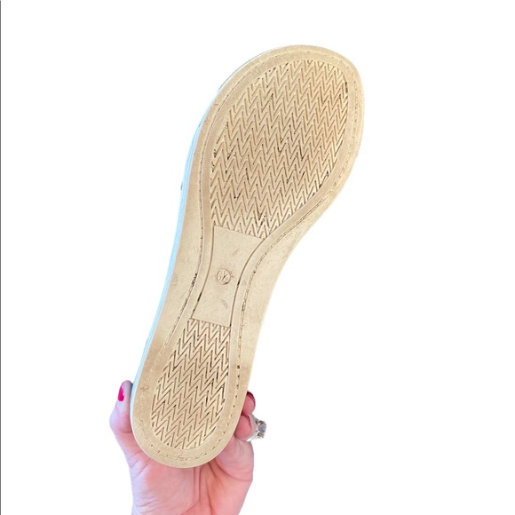 EILEEN FISHER Black tumbled leather sport platform sandals Size 6.5 - Picture 7 of 9